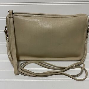 Coach Vintage Bone Bonnie Cashin Basic Shoulder Bag Purse Clutch Made in USA